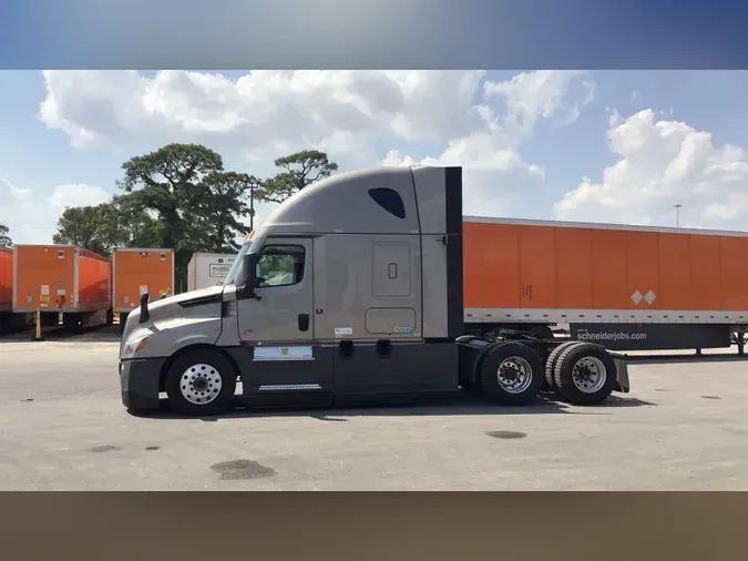 2023 Freightliner Cascadia