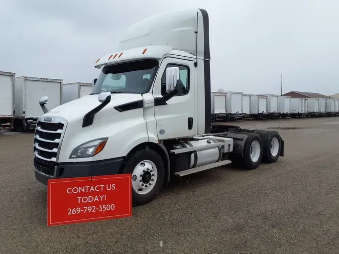 2020 FREIGHTLINER/MERCEDES NEW CASCADIA 116d11aad024a1fbd46eaa4974701bcc1c0