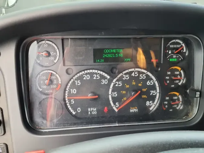 2020 FREIGHTLINER M2 106d11b3d1abc361f9ed07c02190a27d9cd