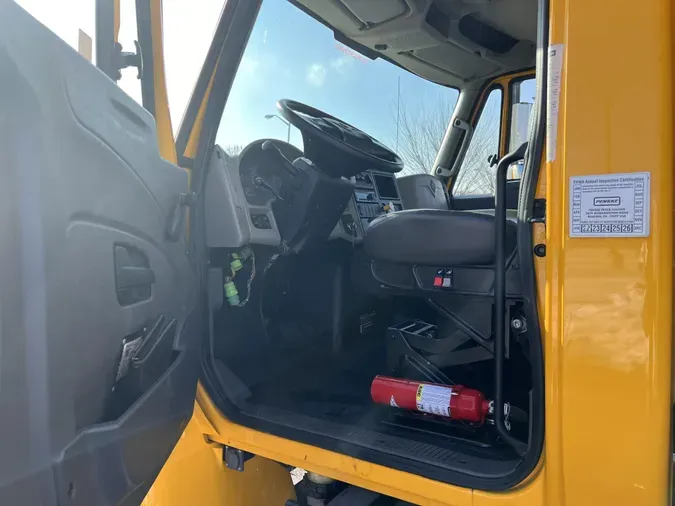 2019 International 4300