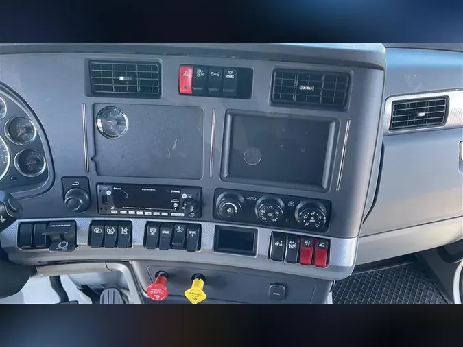2021 KENWORTH T680