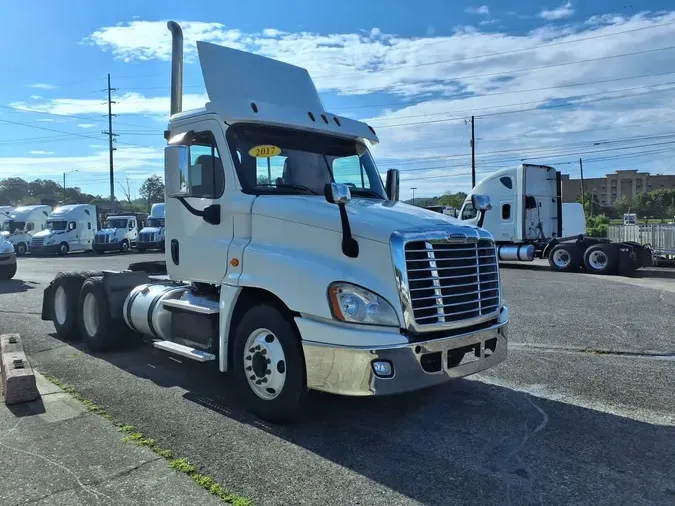 2017 FREIGHTLINER CASCADIA 125