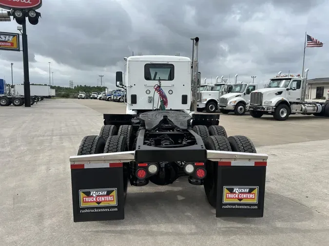 2020 Peterbilt 567