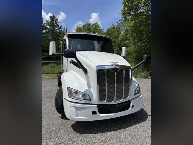 2022 Peterbilt 579