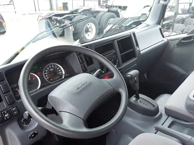 2018 ISUZU NPR HD