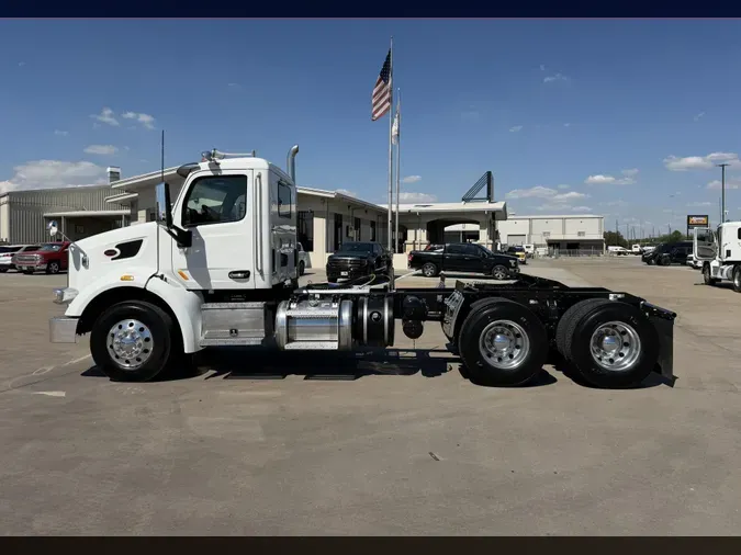 2021 Peterbilt 567