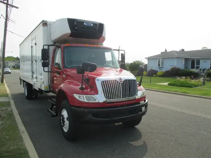 2018 INTERNATIONAL 4300