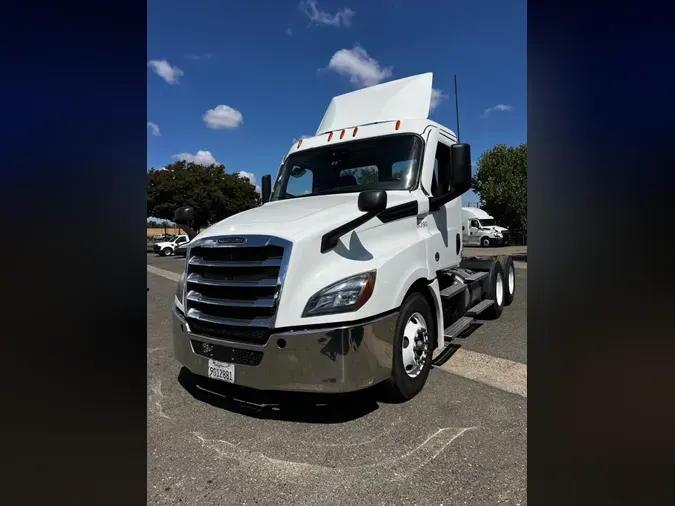 2020 FREIGHTLINER/MERCEDES NEW CASCADIA PX12664d12334f61b9e43e63ccd94e2231ba474