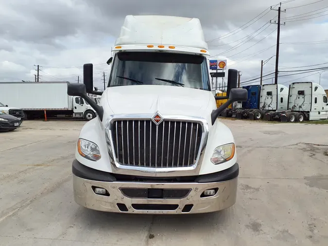 2019 NAVISTAR INTERNATIONAL LT625 SLPR CAB