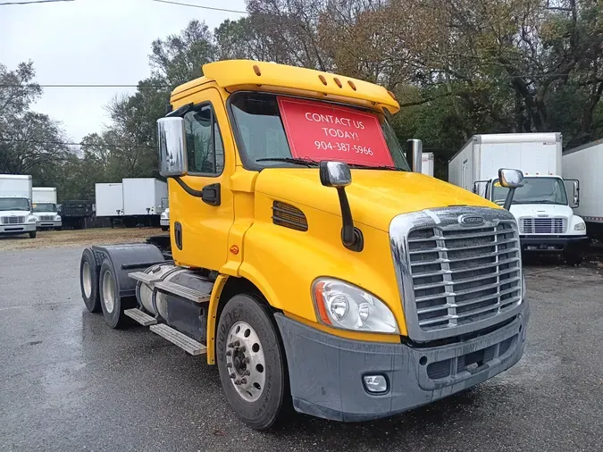 2018 FREIGHTLINER/MERCEDES CASCADIA 113