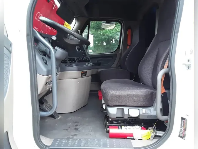 2019 FREIGHTLINER/MERCEDES CASCADIA 125