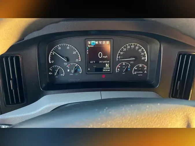 2022 FREIGHTLINER CA126