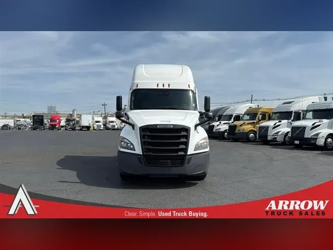 2020 FREIGHTLINER CA126