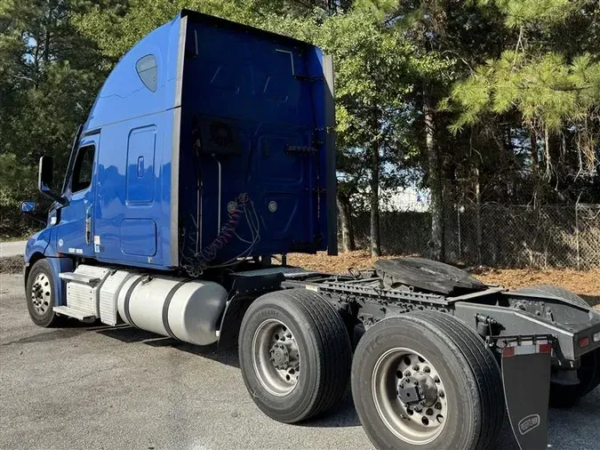 2020 FREIGHTLINER CA126d13d6e86662cf49e85edfe08d55ab7fa