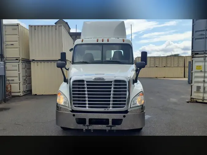 2020 FREIGHTLINER/MERCEDES CASCADIA 125d13e01db307f4fa022da946e909b2fc4