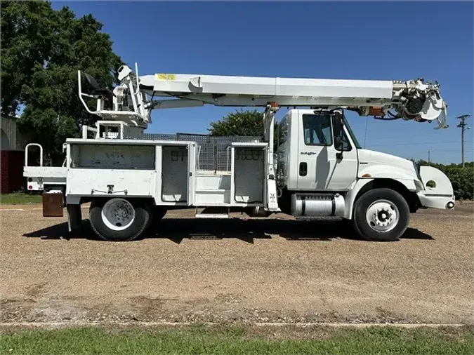 2011 ALTEC DM47BR