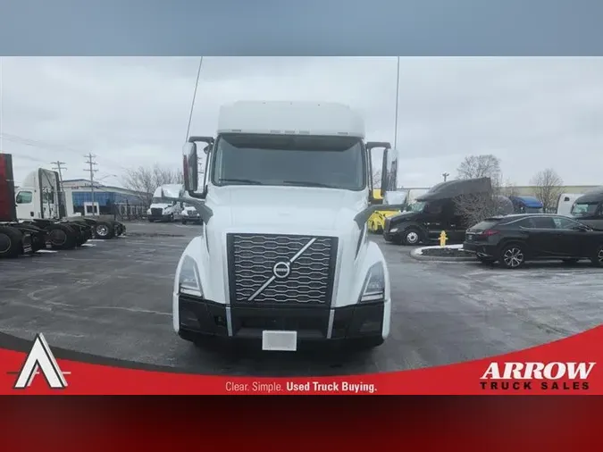 2021 VOLVO VNL740