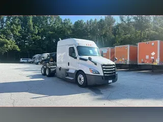 2021 Freightliner Cascadia 126