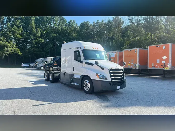 2021 Freightliner Cascadia 126d1488d49784fc9923d6bc0993947c842