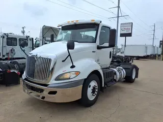 2019 NAVISTAR INTERNATIONAL RH613 DAYCAB S/A