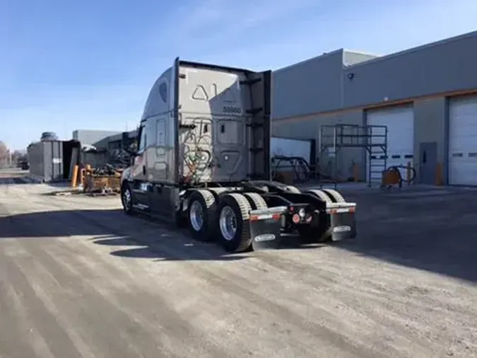 2023 Freightliner Cascadia