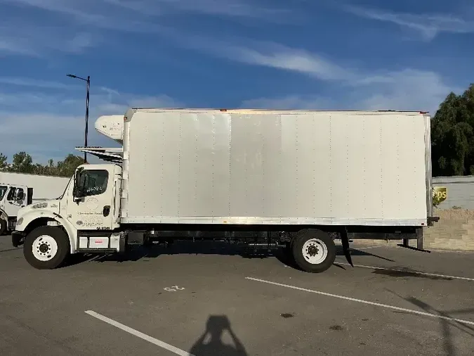 2017 Freightliner M2