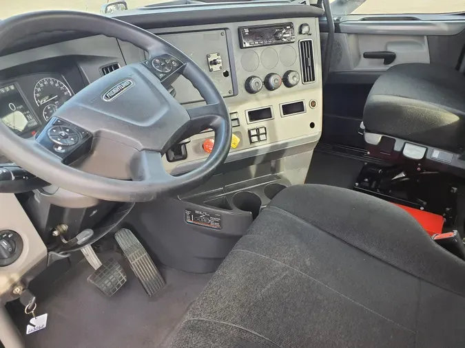 2019 FREIGHTLINER/MERCEDES NEW CASCADIA 126