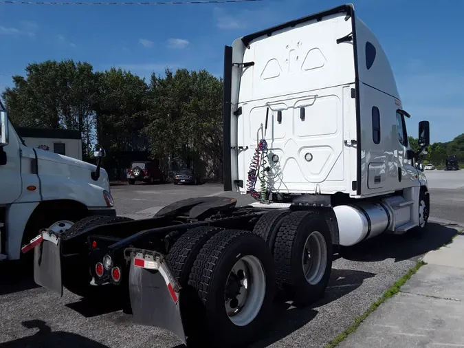 2019 FREIGHTLINER/MERCEDES CASCADIA 125