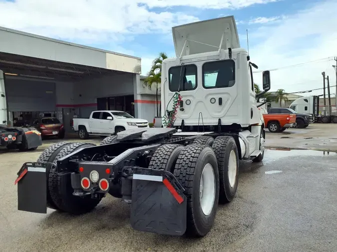 2019 FREIGHTLINER/MERCEDES NEW CASCADIA PX12664d14d89c3078715a232f7473ad1eed85c