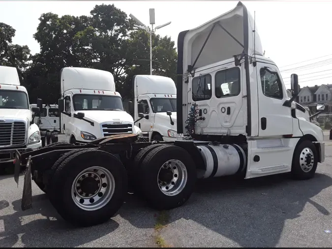 2019 FREIGHTLINER/MERCEDES NEW CASCADIA PX12664