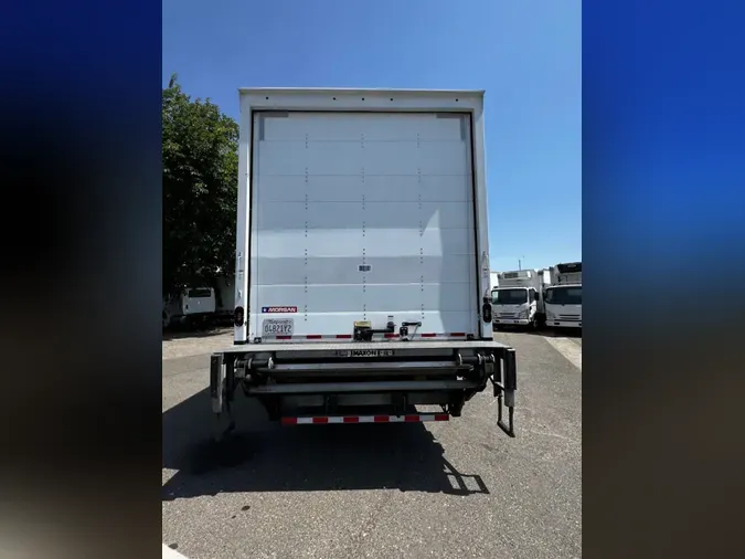 2021 FREIGHTLINER M2 106