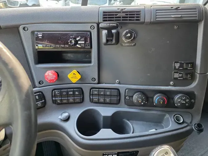 2020 FREIGHTLINER CASCADIA 125