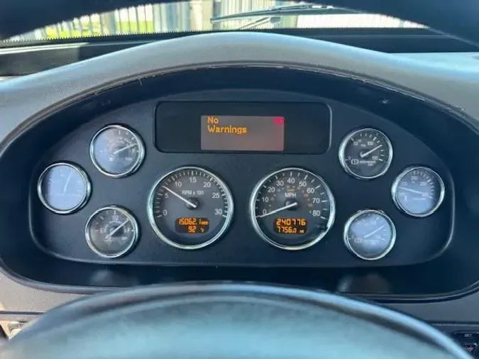 2019 Peterbilt 337