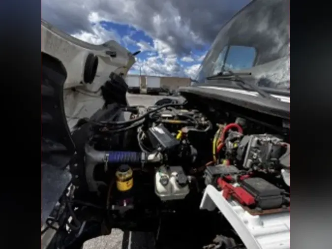 2018 FREIGHTLINER M2 106