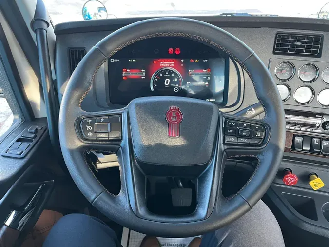 2026 Kenworth T880d15912931f45901bc056c47b30a740e5