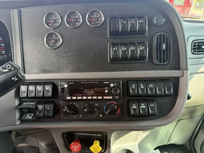 2024 Peterbilt 389d15cd7b7f6295d6fc147a3e78b8de348
