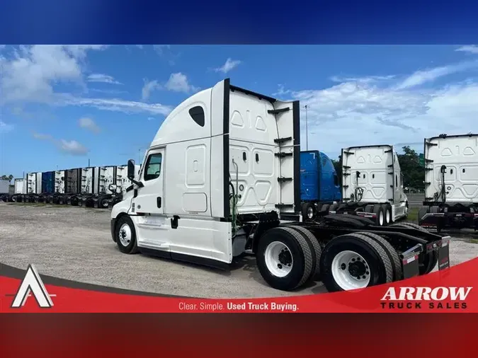 2021 FREIGHTLINER CA126