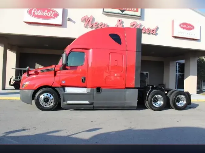 2021 Freightliner Cascadia