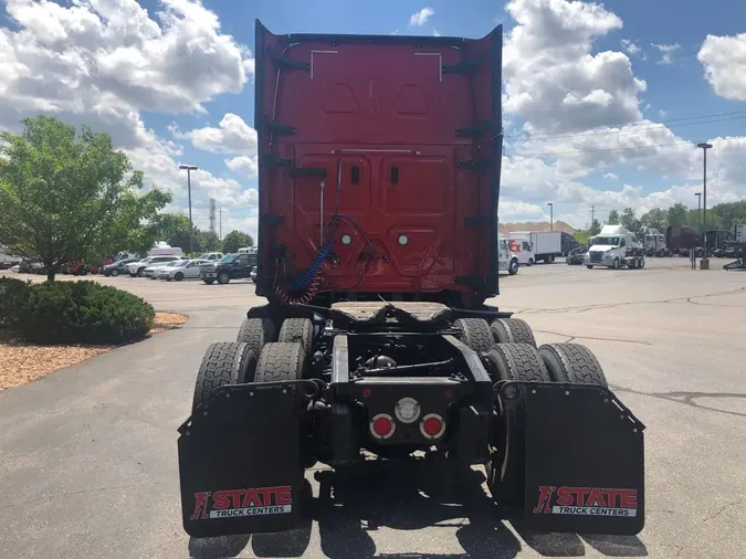 2021 Freightliner New Cascadia