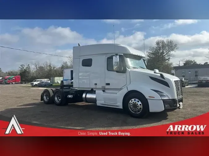 2021 VOLVO VNL740