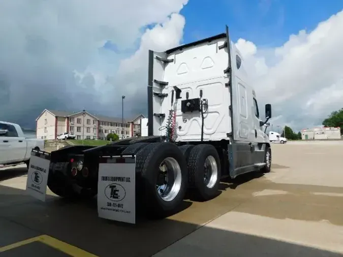 2019 Freightliner Cascadia 125