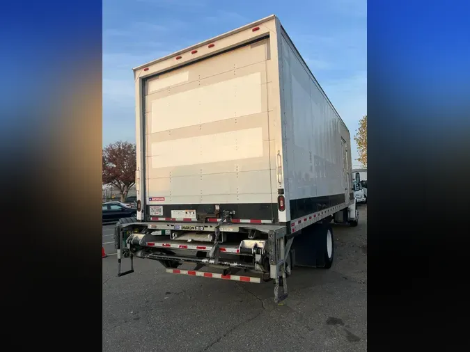 2018 FREIGHTLINER/MERCEDES M2 106