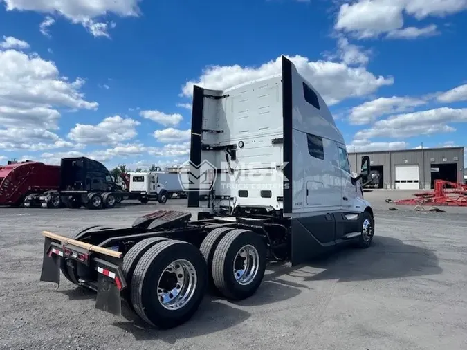 2026 VOLVO VNL64T860
