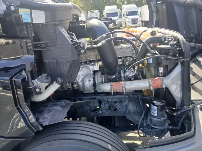 2019 FREIGHTLINER/MERCEDES NEW CASCADIA 126