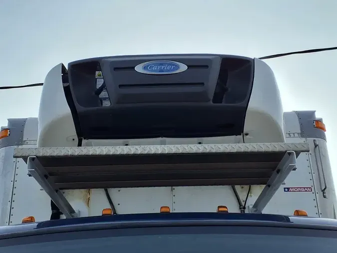 2018 FREIGHTLINER/MERCEDES M2 106