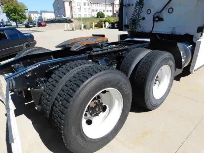 2020 Freightliner New Cascadia 126