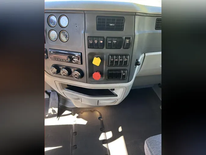 2020 Peterbilt 579
