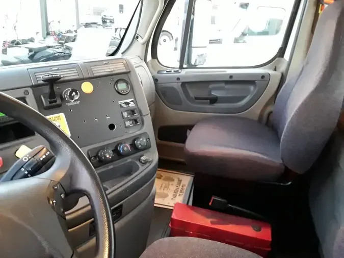 2017 FREIGHTLINER/MERCEDES CASCADIA 113d17ae776c2fd98c28ba9120f9093ba18