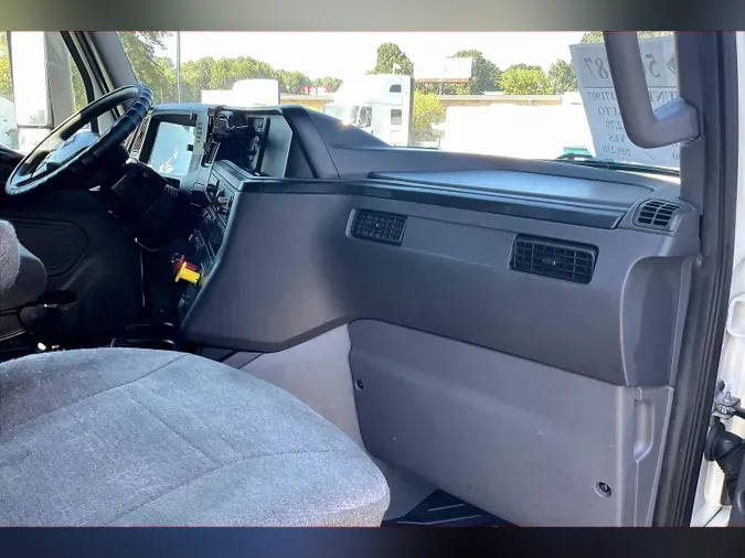 2022 INT LT625 6x4