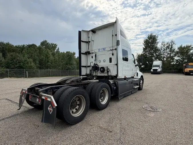 2022 International LT625